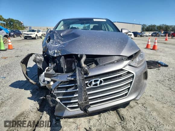 2018 Hyundai Elantra SEL с VIN 5NPD84LF0JH250313, выставлен на аукционе Copart как лот 83997175 с пробегом 128 267 миль миль и Списание • Salvage title. История ставок и продаж доступна на DreamBid. Изображение 5.