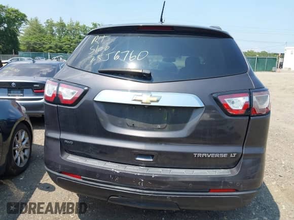 2015 Chevrolet Traverse LT с VIN 1GNKVHKD0FJ383165, выставлен на аукционе IAAI как лот 42664666 с пробегом Не указан миль и . История ставок и продаж доступна на DreamBid. Изображение 15.