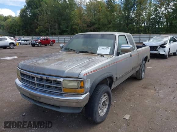 1993 Dodge Dakota с VIN 1B7GG23XXPS142420, выставлен на аукционе IAAI как лот 43306587 с пробегом 148 797 миль миль и . История ставок и продаж доступна на DreamBid. Изображение 6.