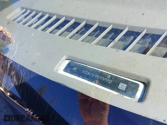 2018 Chevrolet Express Cargo z VIN 1GCWGBFP1J1315181, wystawiony jako IAAI lot #43227788 z przebiegiem 202 417 mil mil oraz . Historia ofert i sprzedaży dostępna na DreamBid. Obrazek 9.