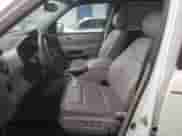 2014 Honda Pilot Touring z VIN 5FNYF4H94EB051537, wystawiony jako Copart lot #86239175 z przebiegiem 128 827 mil mil oraz Czysty tytuł • Clean title. Historia ofert i sprzedaży dostępna na DreamBid. Obrazek 7.