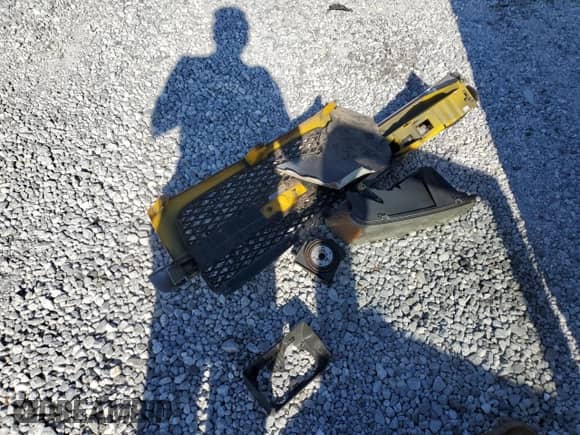 2006 Chevrolet Colorado 1LT with VIN 1GCCS136568115183, listed as a Copart auction lot 41371155 with 209,027 mi miles and Salvage title. Bid and sale history available at DreamBid. Image 12.