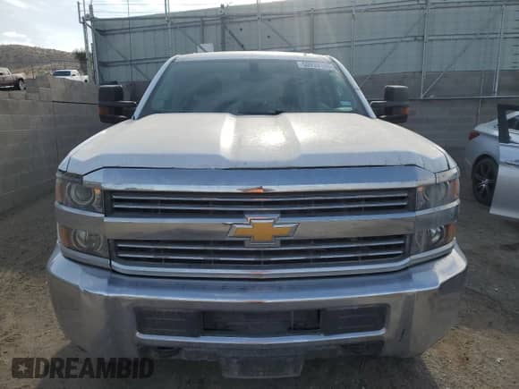 2017 Chevrolet Silverado 2500HD Work Truck z VIN 1GC1KUEGXHF234974, wystawiony jako Copart lot #50939185 z przebiegiem 85 165 mil mil oraz Czysty tytuł • Clean title. Historia ofert i sprzedaży dostępna na DreamBid. Obrazek 5.