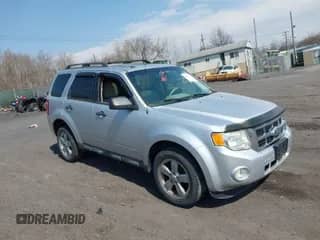 2011 Ford Escape XLT с VIN 1FMCU9DG2BKB88326, выставлен на аукционе IAAI как лот 41848202 с пробегом 173 464 миль миль и . История ставок и продаж доступна на DreamBid. Изображение 1.