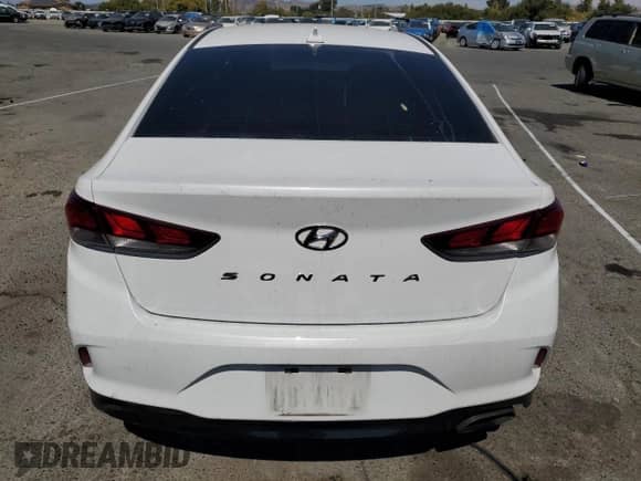 2018 Hyundai Sonata SEL с VIN 5NPE34AF0JH616924, выставлен на аукционе Copart как лот 70579675 с пробегом 108 922 миль миль и Списание • Salvage title. История ставок и продаж доступна на DreamBid. Изображение 6.