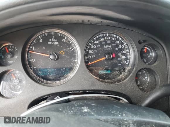 2011 Chevrolet Tahoe LTZ z VIN 1GNSKCE03BR218789, wystawiony jako Copart lot #71005005 z przebiegiem 148 342 mil mil oraz Czysty tytuł • Clean title. Historia ofert i sprzedaży dostępna na DreamBid. Obrazek 9.