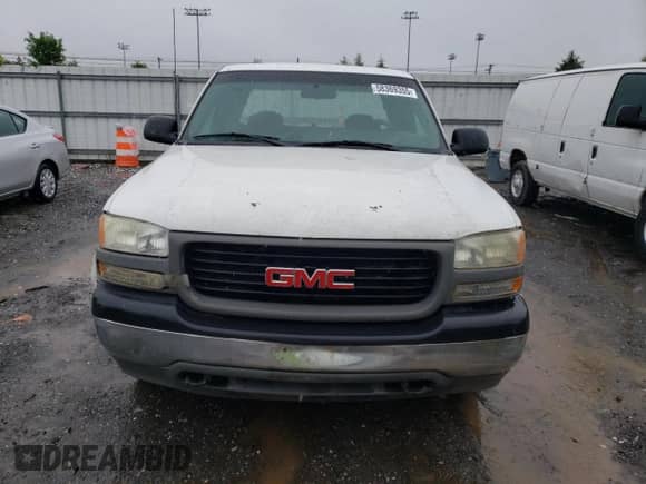 2001 GMC Sierra 1500 SLE z VIN 2GTEC19V011379010, wystawiony jako Copart lot #58369355 z przebiegiem 311 491 mil mil oraz Szkoda całkowita • Salvage title. Historia ofert i sprzedaży dostępna na DreamBid. Obrazek 5.