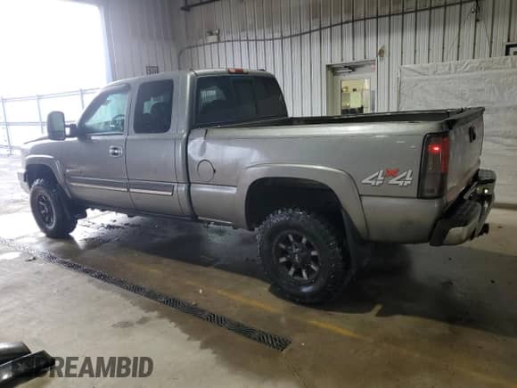 2006 Chevrolet Silverado 2500HD LT2 с VIN 1GCHK29DX6E214780, выставлен на аукционе Copart как лот 73880854 с пробегом 365 911 миль миль и Списание • Salvage title. История ставок и продаж доступна на DreamBid. Изображение 2.