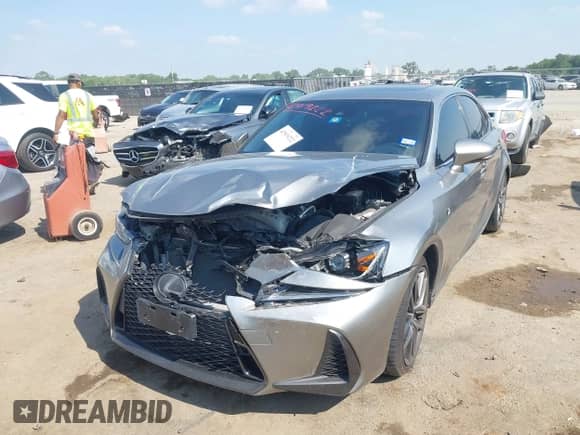 2018 Lexus IS 300 с VIN JTHBA1D28J5067021, выставлен на аукционе IAAI как лот 42919222 с пробегом 91 973 миль миль и . История ставок и продаж доступна на DreamBid. Изображение 17.