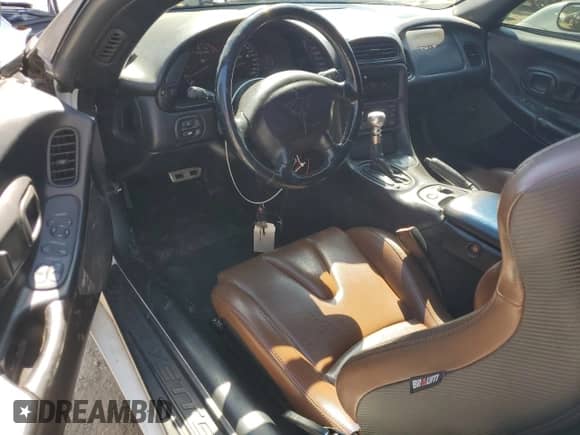 1997 Chevrolet Corvette с VIN 1G1YY22G4V5104284, выставлен на аукционе Copart как лот 63526045 с пробегом 204 435 миль миль и Списание • Salvage title. История ставок и продаж доступна на DreamBid. Изображение 8.