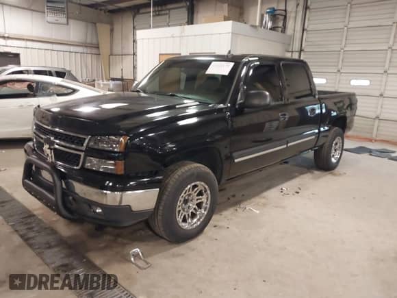 2006 Chevrolet Silverado 1500 LT1 с VIN 2GCEC13T461190598, выставлен на аукционе IAAI как лот 41521172 с пробегом 223 110 миль миль и . История ставок и продаж доступна на DreamBid. Изображение 2.