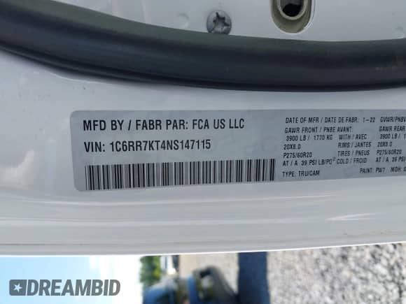 2022 Ram 1500 Tradesman z VIN 1C6RR7KT4NS147115, wystawiony jako IAAI lot #42726644 z przebiegiem Nie podano mil oraz . Historia ofert i sprzedaży dostępna na DreamBid. Obrazek 9.