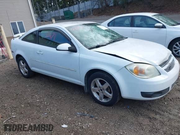 2005 Chevrolet Cobalt LS with VIN 1G1AL12FX57591190, listed as a IAAI auction lot 43310471 with 121,260 mi miles and . Bid and sale history available at DreamBid. Image 1.