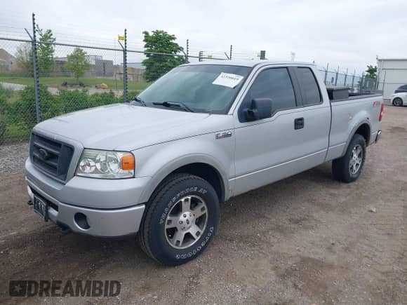 2007 Ford F-150 XLT with VIN 1FTPX14V27NA52359, listed as a IAAI auction lot 42330019 with 133,481 mi miles and . Bid and sale history available at DreamBid. Image 2.