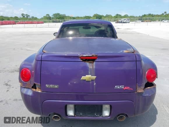 2004 Chevrolet SSR LS with VIN 1GCES14P84B110592, listed as a IAAI auction lot 41994261 with Not provided miles and . Bid and sale history available at DreamBid. Image 19.