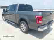 2017 Ford F-150 XL z VIN 1FTEW1CP8HKC04192, wystawiony jako IAAI lot #43060411 z przebiegiem 142 674 mil mil oraz . Historia ofert i sprzedaży dostępna na DreamBid. Obrazek 3.