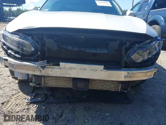 2018 Honda Accord Touring with VIN 1HGCV2F9XJA017191, listed as a IAAI auction lot 43094985 with 119,487 mi miles and . Bid and sale history available at DreamBid. Image 6.