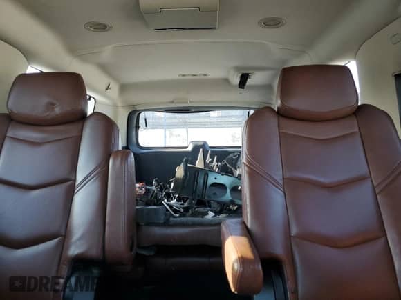 2015 Cadillac Escalade ESV Premium с VIN 1GYS3JKJ1FR209189, выставлен на аукционе Copart как лот 50793095 с пробегом 202 264 миль миль и Списание • Salvage title. История ставок и продаж доступна на DreamBid. Изображение 10.