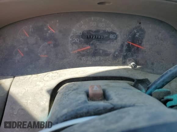 1997 Ford F-150 XL z VIN 1FTEX17L2VNB18102, wystawiony jako Copart lot #66221125 z przebiegiem 172 793 mil mil oraz Szkoda całkowita • Salvage title. Historia ofert i sprzedaży dostępna na DreamBid. Obrazek 9.