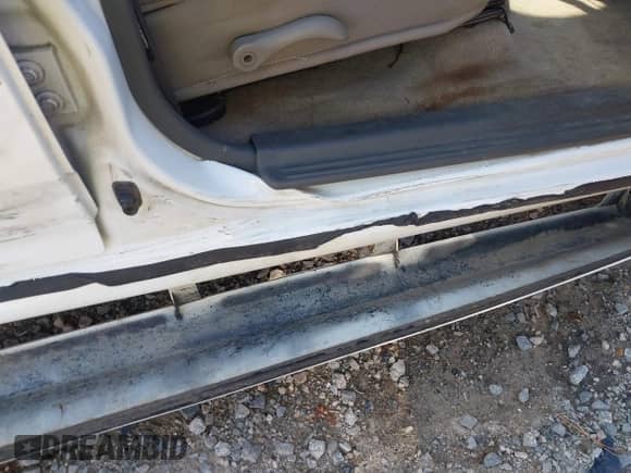 2005 Chevrolet Colorado 1SB LS Z85 z VIN 1GCCS136758180020, wystawiony jako IAAI lot #42626567 z przebiegiem 264 886 mil mil oraz . Historia ofert i sprzedaży dostępna na DreamBid. Obrazek 21.