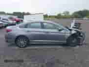 2019 Hyundai Sonata SE с VIN 5NPE24AF2KH765467, выставлен на аукционе IAAI как лот 43223898 с пробегом 217 195 миль миль и . История ставок и продаж доступна на DreamBid. Изображение 13.