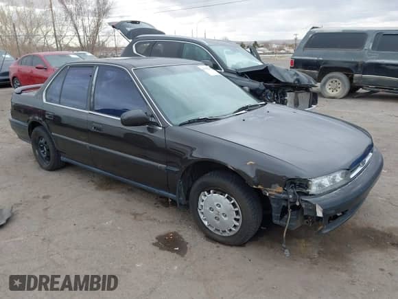 1991 Honda Accord LX z VIN JHMCB7653MC090847, wystawiony jako IAAI lot #41561641 z przebiegiem 163 258 mil mil oraz . Historia ofert i sprzedaży dostępna na DreamBid. Obrazek 1.