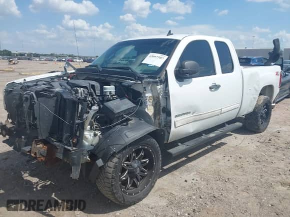 2011 GMC Sierra 1500 SLE с VIN 1GTR2VE32BZ247634, выставлен на аукционе IAAI как лот 43097507 с пробегом 235 202 миль миль и . История ставок и продаж доступна на DreamBid. Изображение 18.