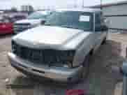 2006 Chevrolet Silverado 1500 LS с VIN 1GCEC19V16Z233584, выставлен на аукционе IAAI как лот 41664131 с пробегом 316 943 миль миль и . История ставок и продаж доступна на DreamBid. Изображение 6.