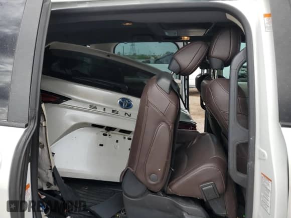 2022 Toyota Sienna Platinum с VIN 5TDERKEC8NS134379, выставлен на аукционе Copart как лот 68874795 с пробегом 75 175 миль миль и Списание • Salvage title. История ставок и продаж доступна на DreamBid. Изображение 10.