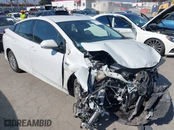 2019 Toyota Prius Plus с VIN JTDKARFP9K3118239, выставлен на аукционе IAAI как лот 42561130 с пробегом 96 756 миль миль и . История ставок и продаж доступна на DreamBid. Изображение 1.