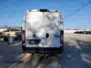 2023 Ram ProMaster Cargo z VIN 3C6MRVJG9PE554470, wystawiony jako Copart lot #44228715 z przebiegiem Nie podano mil oraz Szkoda całkowita • Salvage title. Historia ofert i sprzedaży dostępna na DreamBid. Obrazek 6.