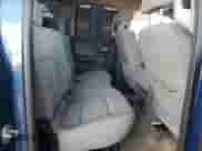 2017 Chevrolet Silverado 2500HD Work Truck z VIN 1GC2KUEG0HZ151797, wystawiony jako Copart lot #67667085 z przebiegiem 225 607 mil mil oraz Szkoda całkowita • Salvage title. Historia ofert i sprzedaży dostępna na DreamBid. Obrazek 10.
