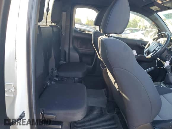 2022 Toyota Tacoma SR z VIN 3TYSZ5AN0NT080091, wystawiony jako Copart lot #70502085 z przebiegiem 72 221 mil mil oraz Szkoda całkowita • Salvage title. Historia ofert i sprzedaży dostępna na DreamBid. Obrazek 10.