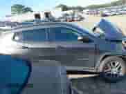 2020 Jeep Compass Latitude z VIN 3C4NJCBB2LT241780, wystawiony jako IAAI lot #41118805 z przebiegiem 74 891 mil mil oraz . Historia ofert i sprzedaży dostępna na DreamBid. Obrazek 13.