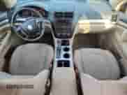 2009 Saturn Outlook XE с VIN 5GZER13D79J145283, выставлен на аукционе Copart как лот 58794275 с пробегом 119 311 миль миль и Списание • Salvage title. История ставок и продаж доступна на DreamBid. Изображение 8.