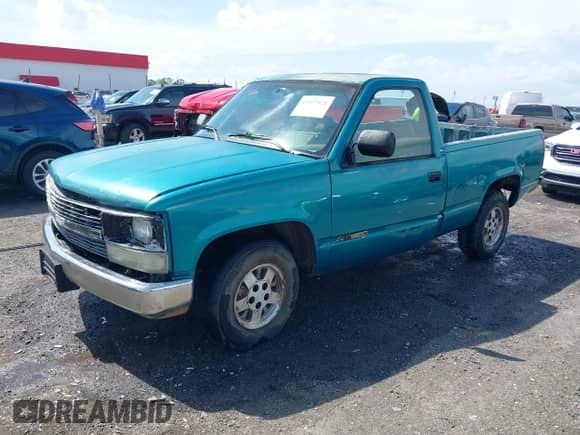 1994 GMC Sierra 1500 z VIN 1GTDC14Z3RZ547523, wystawiony jako IAAI lot #42072321 z przebiegiem 170 695 mil mil oraz . Historia ofert i sprzedaży dostępna na DreamBid. Obrazek 17.