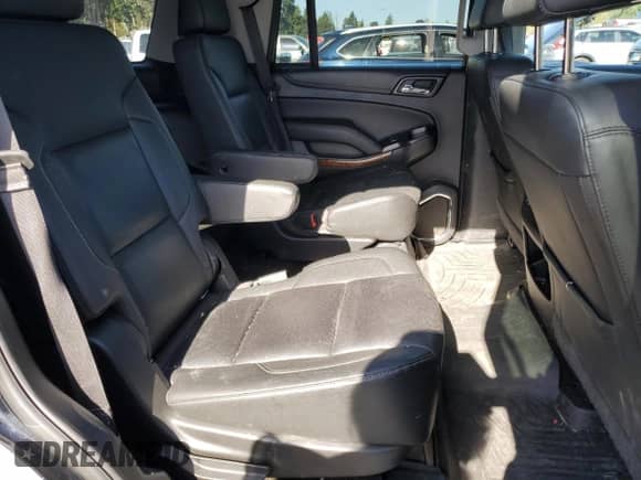 2018 Chevrolet Tahoe Premier с VIN 1GNSKCKC6JR170802, выставлен на аукционе Copart как лот 85735285 с пробегом 111 681 миль миль и Списание • Salvage title. История ставок и продаж доступна на DreamBid. Изображение 11.