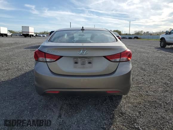2013 Hyundai Elantra Limited z VIN 5NPDH4AE9DH344141, wystawiony jako Copart lot #82380505 z przebiegiem 87 312 mil mil oraz Czysty tytuł • Clean title. Historia ofert i sprzedaży dostępna na DreamBid. Obrazek 6.