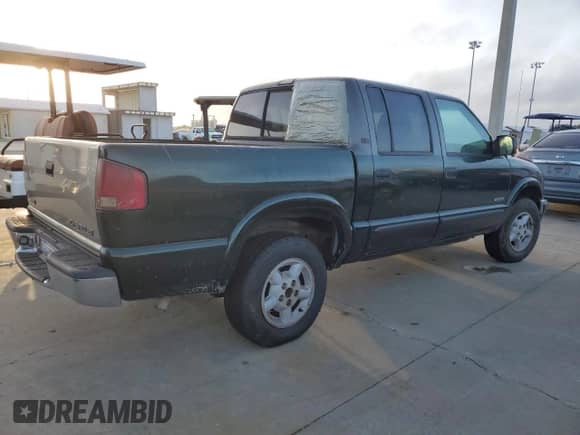 2001 Chevrolet S-10 LS с VIN 1GCDT13W41K219645, выставлен на аукционе Copart как лот 77143144 с пробегом 159 803 миль миль и Списание • Salvage title. История ставок и продаж доступна на DreamBid. Изображение 3.