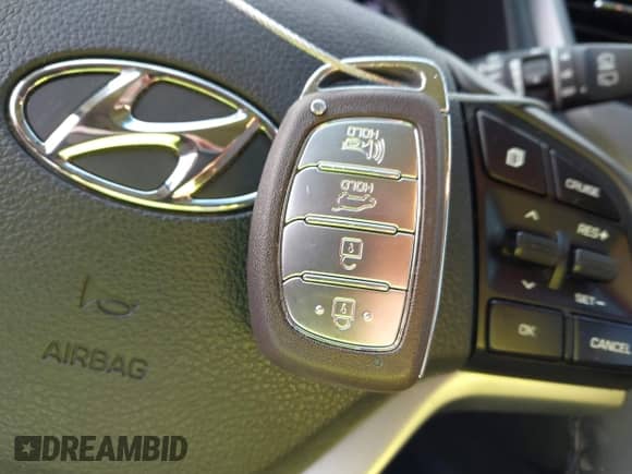 2016 Hyundai Tucson Limited with VIN KM8J3CA24GU119066, listed as a IAAI auction lot 43350326 with 109,121 mi miles and . Bid and sale history available at DreamBid. Image 11.