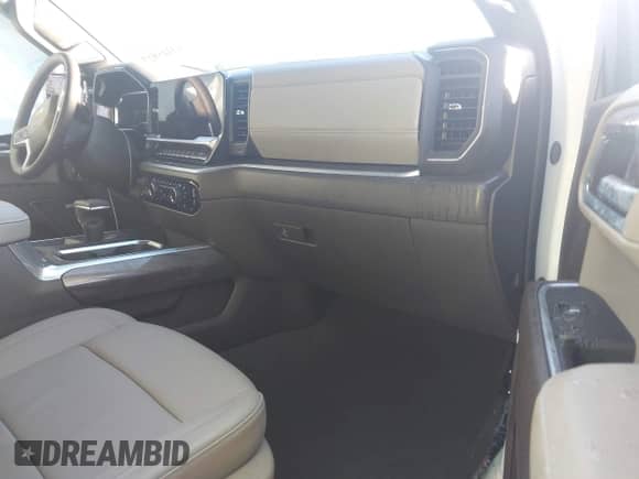 2025 Chevrolet Silverado 1500 LTZ with VIN 1GCUKGEDXSZ297180, listed as a IAAI auction lot 43445927 with 242 mi miles and . Bid and sale history available at DreamBid. Image 5.