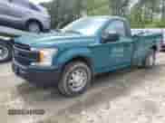2018 Ford F-150 XL z VIN 1FTMF1CBXJKD89240, wystawiony jako Copart lot #55745655 z przebiegiem 205 467 mil mil oraz Szkoda całkowita • Salvage title. Historia ofert i sprzedaży dostępna na DreamBid. Obrazek 1.