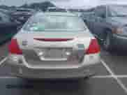 2007 Honda Accord VP с VIN JHMCM56157C010867, выставлен на аукционе IAAI как лот 42962776 с пробегом 195 413 миль миль и . История ставок и продаж доступна на DreamBid. Изображение 17.