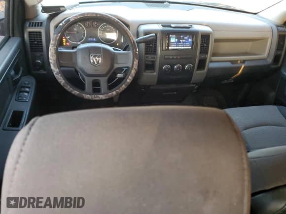 2011 Ram 1500 SLT z VIN 1D7RB1CP8BS538331, wystawiony jako Copart lot #77313004 z przebiegiem 181 651 mil mil oraz Szkoda całkowita • Salvage title. Historia ofert i sprzedaży dostępna na DreamBid. Obrazek 8.