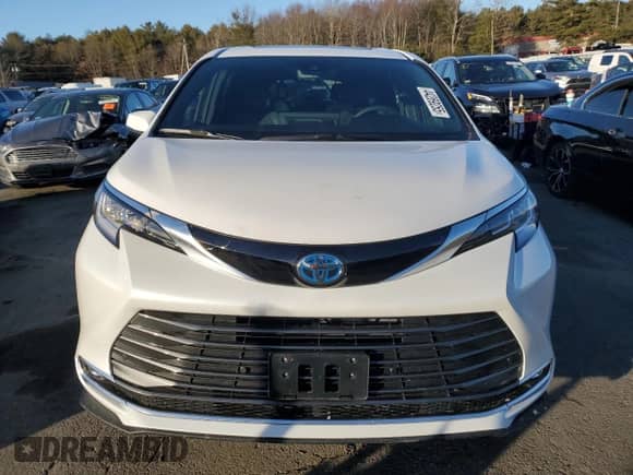 2025 Toyota Sienna Limited с VIN 5TDZSKFC2SS159164, выставлен на аукционе Copart как лот 44269255 с пробегом 1 060 миль миль и Списание • Salvage title. История ставок и продаж доступна на DreamBid. Изображение 5.