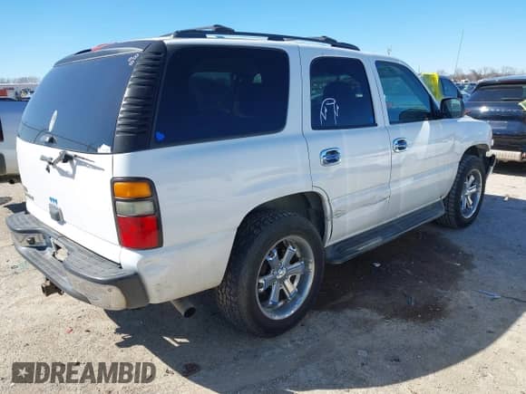 2006 Chevrolet Tahoe LS z VIN 1GNEC13V36R143059, wystawiony jako IAAI lot #41727459 z przebiegiem 230 849 mil mil oraz . Historia ofert i sprzedaży dostępna na DreamBid. Obrazek 4.