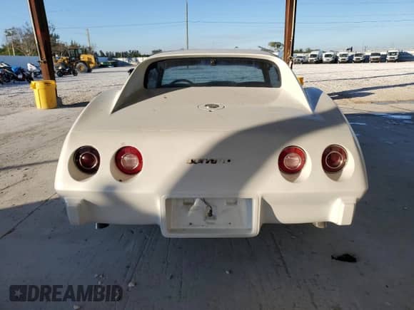 1976 Chevrolet Corvette с VIN 1Z37L6S446477, выставлен на аукционе Copart как лот 81751514 с пробегом 1 992 миль миль и Чистый • Clean title. История ставок и продаж доступна на DreamBid. Изображение 6.