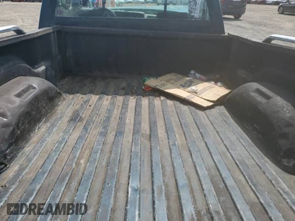 1994 Dodge Dakota z VIN 1B7FL26XXRW130637, wystawiony jako Copart lot #70238464 z przebiegiem Nie podano mil oraz Szkoda całkowita • Salvage title. Historia ofert i sprzedaży dostępna na DreamBid. Obrazek 10.