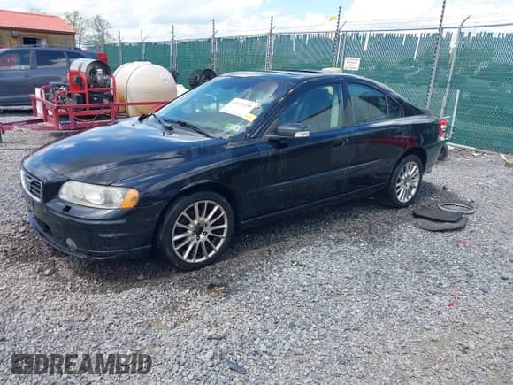 2008 Volvo S60 2.5T с VIN YV1RH592382686756, выставлен на аукционе IAAI как лот 42129235 с пробегом 165 704 миль миль и . История ставок и продаж доступна на DreamBid. Изображение 2.