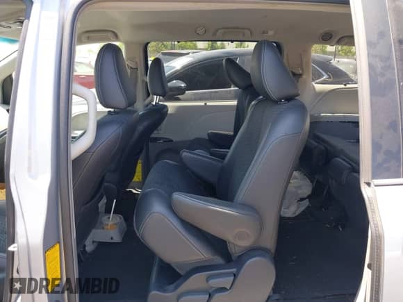 2014 Toyota Sienna SE with VIN 5TDXK3DC8ES417109, listed as a IAAI auction lot 42623735 with 96,234 mi miles and . Bid and sale history available at DreamBid. Image 8.